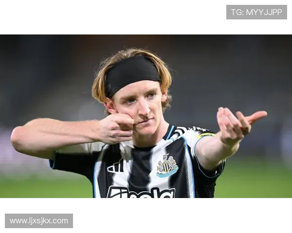 天空：邓迪联前锋罗斯拟加盟纽卡